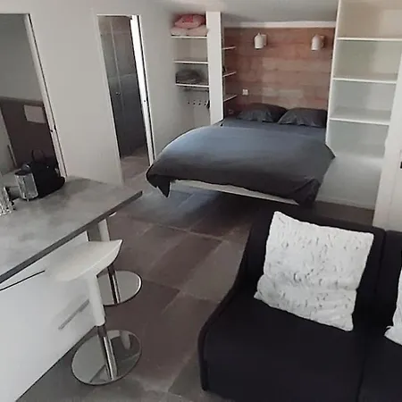 Cozy House With Terrace 15 Min From Paris